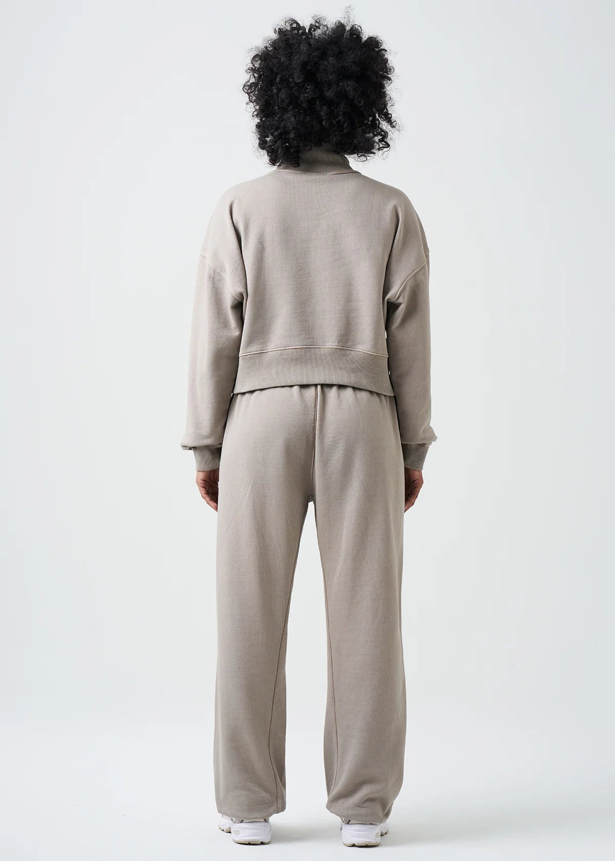 Her Form Taupe